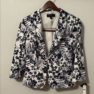 Emily brand  Black and White Floral Blazer